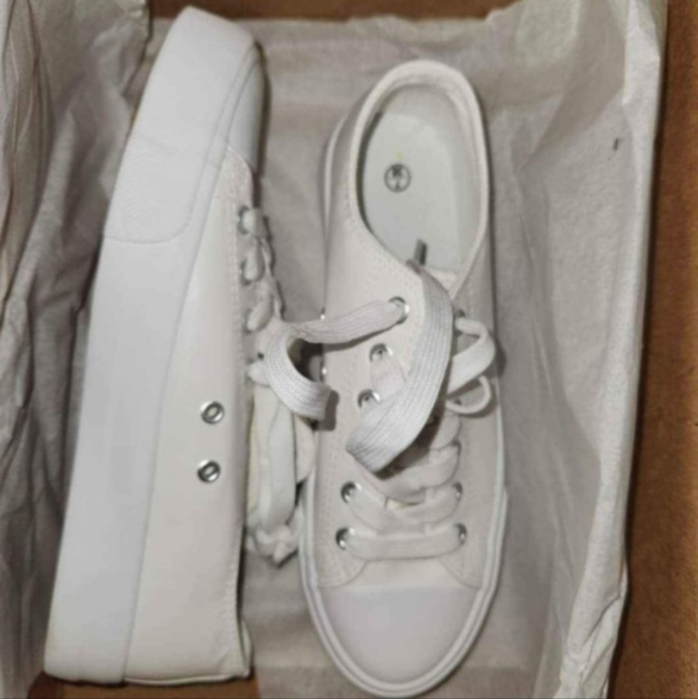 Fashion sneakers